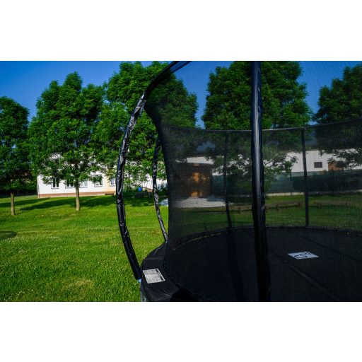 G21 SpaceJump trambulin védőhalóval, 366 cm, ajándék létrával, fekete színben