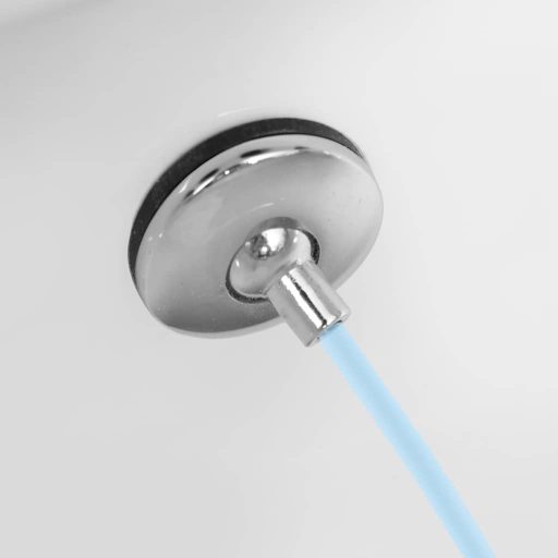 Fehér kerámia falra szerelhető perem nélküli WC tartály