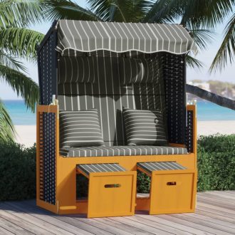   Fekete és szürke polyrattan és tömör fa strandszék párnákkal