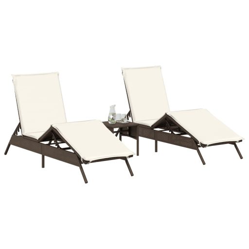 2 db barna polyrattan napozóágy párnával