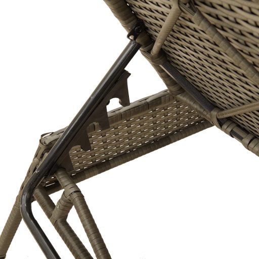 2 db világosszürke polyrattan napozóágy párnával