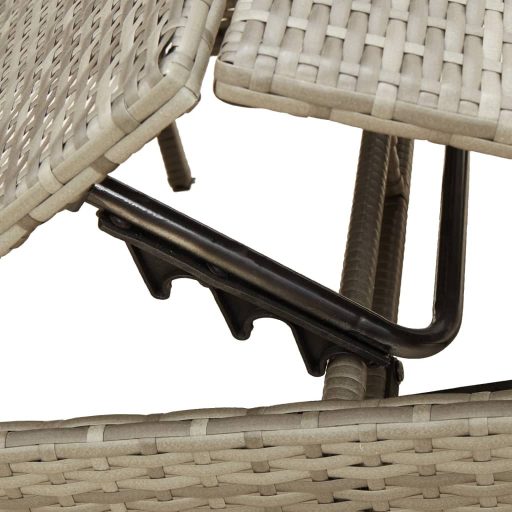 2 db világosszürke polyrattan napozóágy párnával