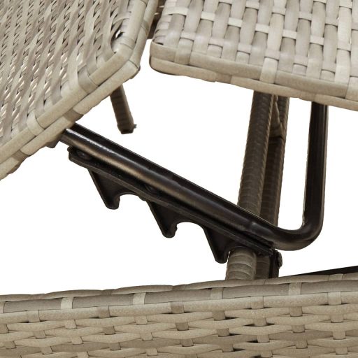 Szürke polyrattan napozóágy párnával