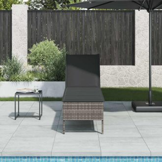 Szürke polyrattan napozóágy párnával 55x200x44 cm