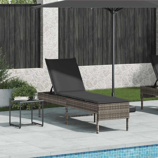 Szürke polyrattan napozóágy párnával 55x200x44 cm