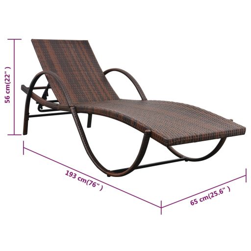 Barna polyrattan napozóágy párnával és asztallal